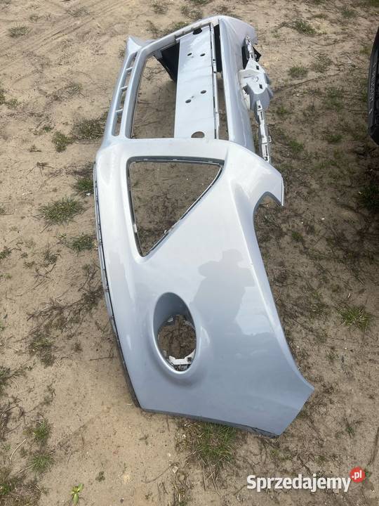 Zderzak przód Ford Focus mk3 srebrny Margonin
