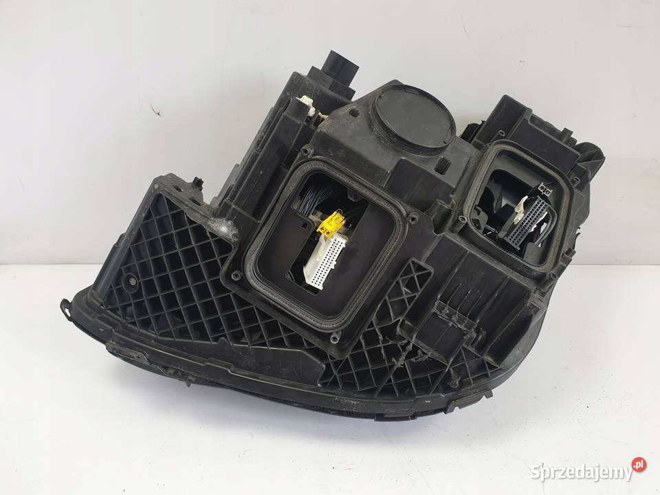 Mercedes W238 COUPE PRZEDNIA LAMPA PRAWA LED lubelskie Rudka