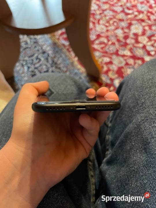 Do sprzedania iphone 7 stan idealny