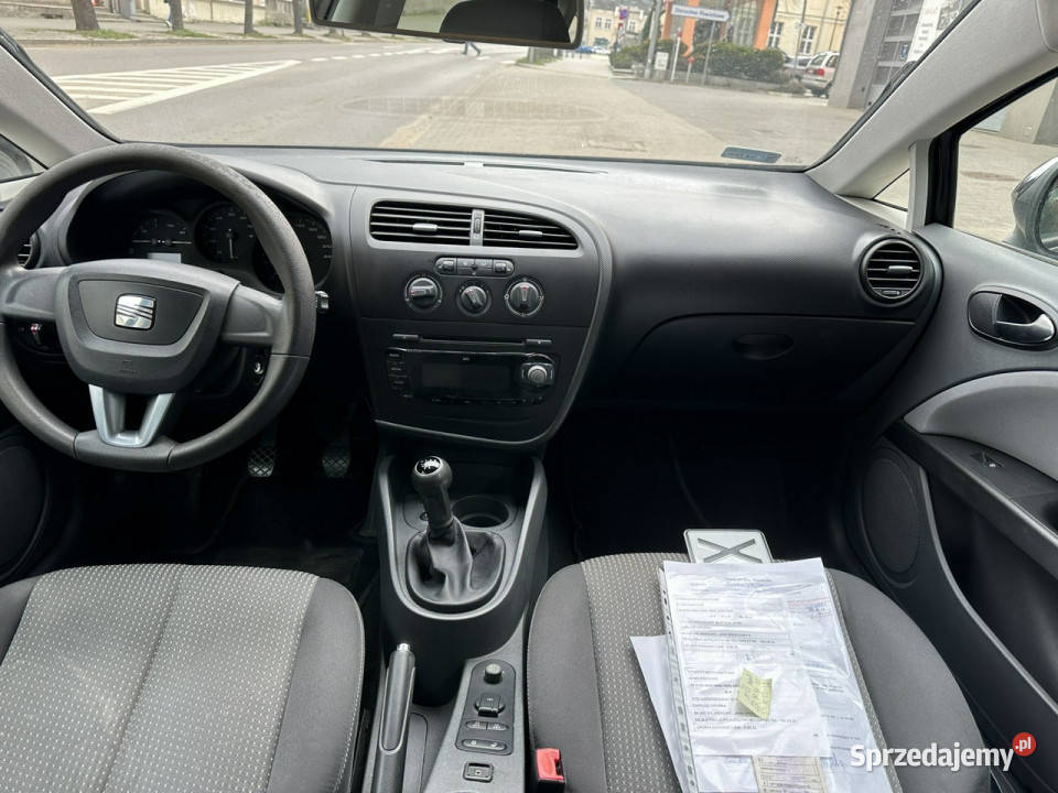 Seat Leon 14 MPI liftingu alufelgi isofix 200000km Wejherowo sprzedam