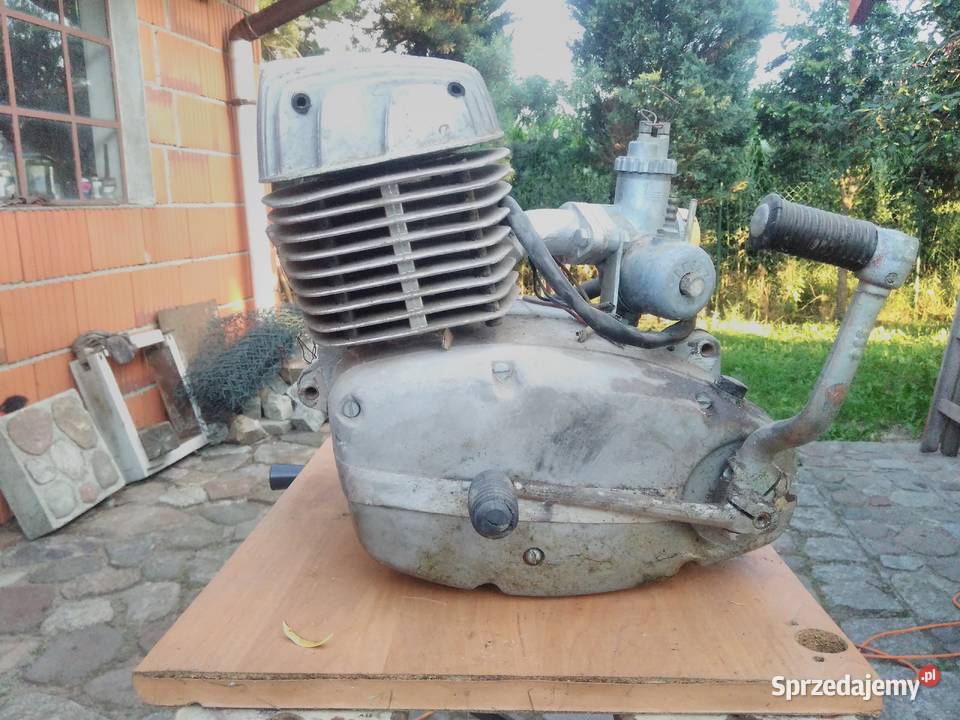 WSK 175 nowy cylinder z tłokiem ZMD Golina