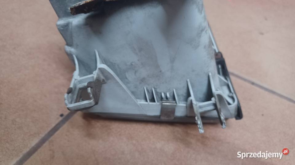 TOYOTA COROLLA E80 LAMPA PRZEDNIA prawa lewa Rakoniewice sprzedam