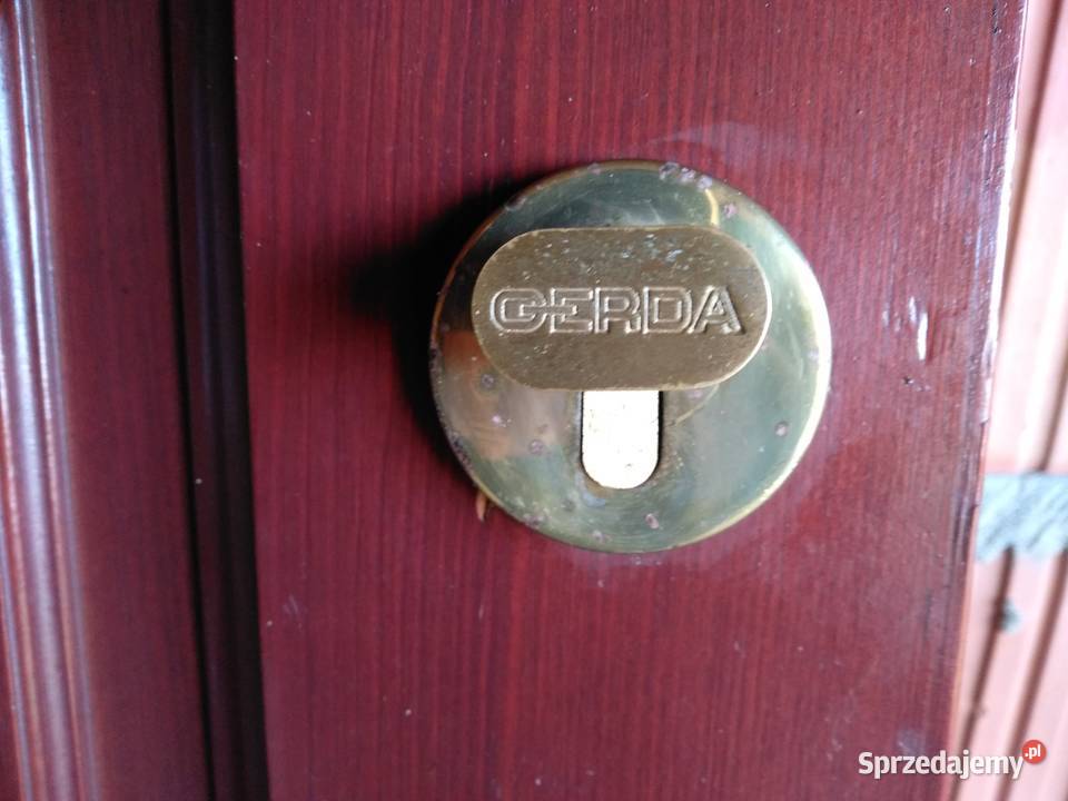 Drzwi zewnetrzne drewniane techniczne tymczasowe Starcza sprzedam