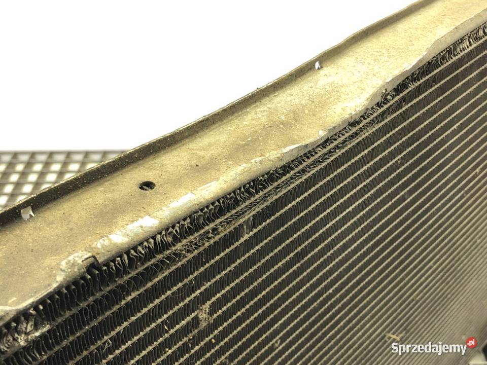 CHŁODNICA WODY AUDI A8 D3 40 275 4E0121251 0210 podkarpackie