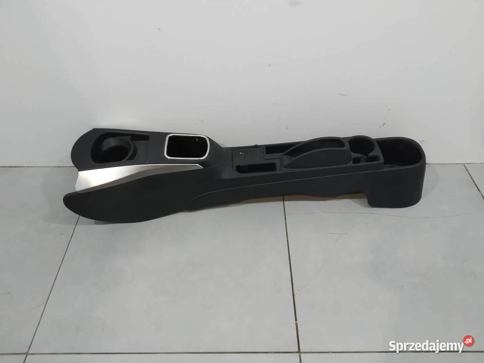TUNEL ŚRODKOWY Toyota Yaris III 20112020 Rok produkcji 2013