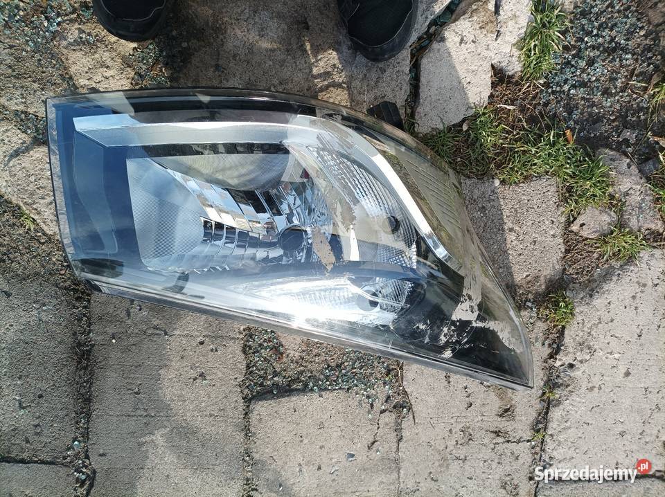 Renault Trafic Vivaro lampa lewa przód Lewe lubelskie Lublin
