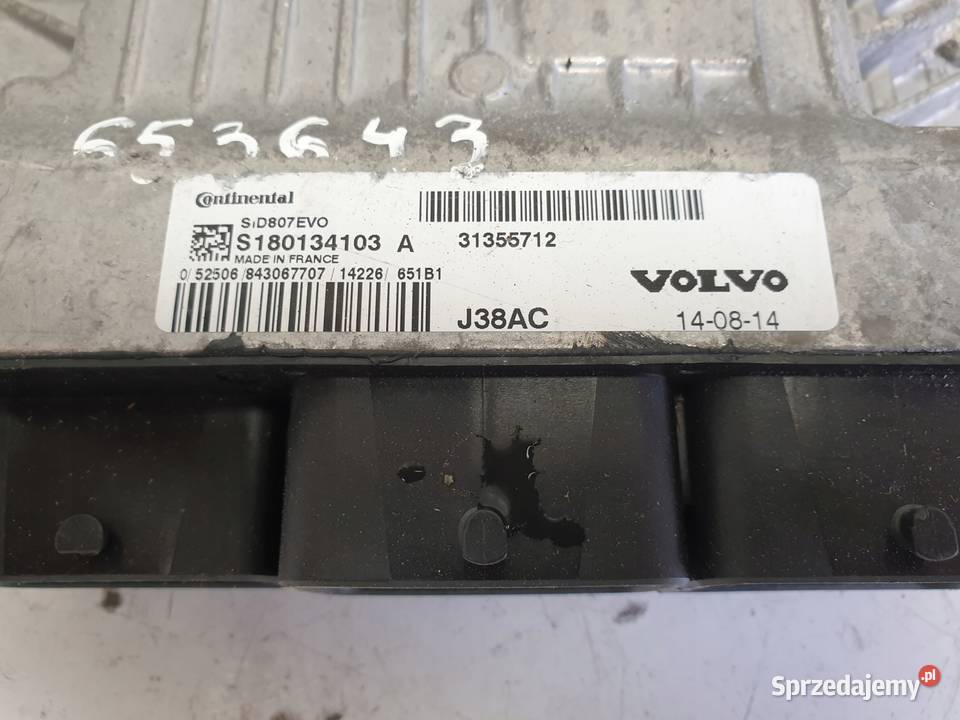 Volvo V40 II 16 D2 STEROWNIK SILNIKA komputer Janów