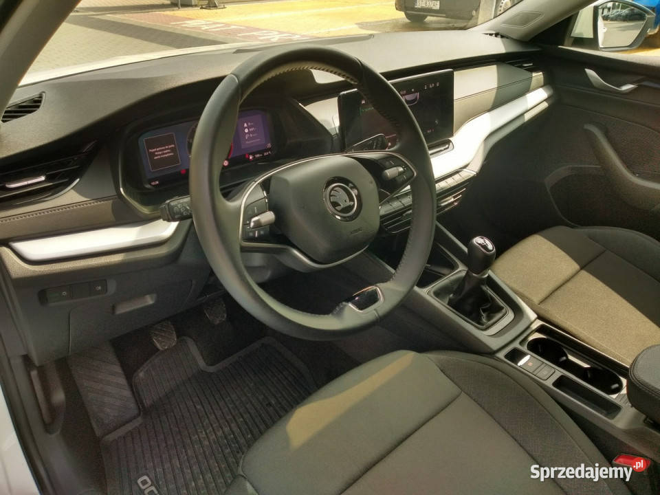 koda Octavia 15 TSI 115 essence smartlink lane biały Tychy