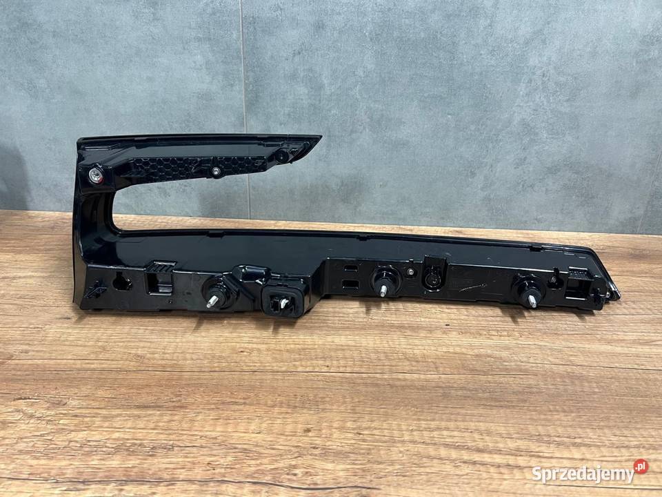 Lampa LP tył tylna Austral 2022 Radom