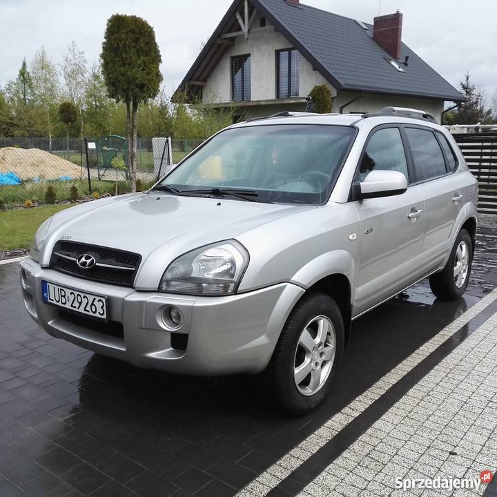 Hyundai Tucson 20 benzyna lpg 4WD 141 srebrny
