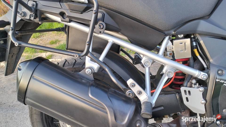 Suzuki Vstrom DL 1000 doinwestowany serwisie bez
