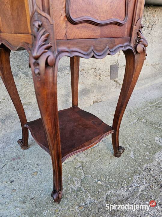 Francuski stolik nocny z marmurem nakastlik