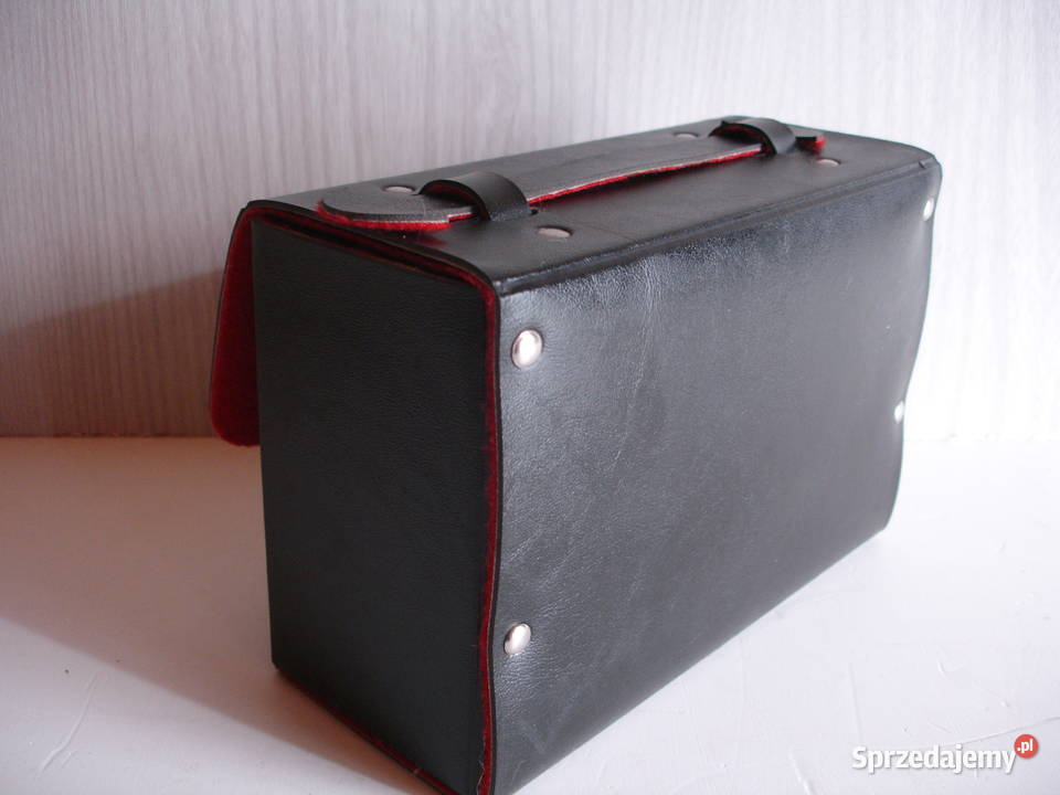 PUDEŁKOpojemnik na kasety magnetofonowe Zielona Góra