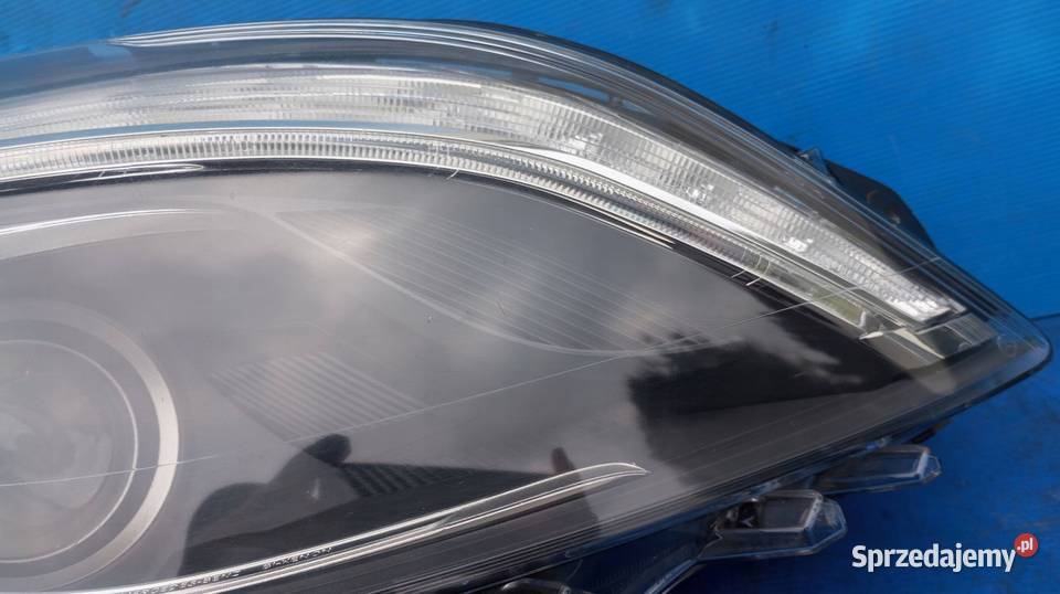 Reflektor Przód strona prawa MercedesBenz B W246 wielkopolskie Nowy Tomyśl