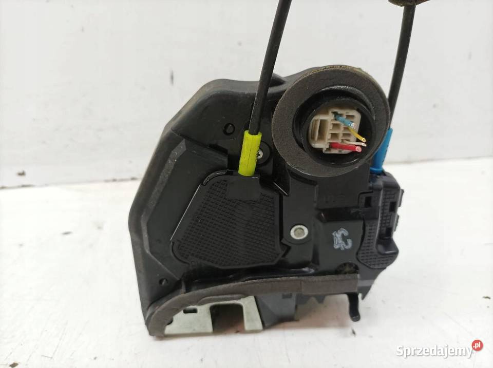 ZAMEK DRZWI TYŁ LEWY KOMBI T27 Toyota Avensis Karoseria świętokrzyskie