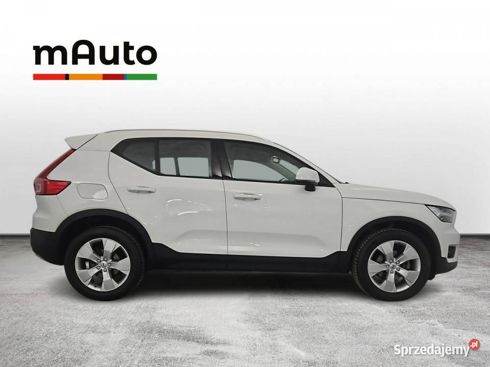 Volvo XC 40 T3 Momentum Pro Z Polskiego Salonu Warszawa