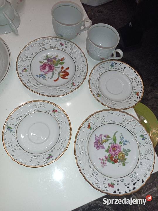 Stare porcelanowe komplety filiżanek z Kępno