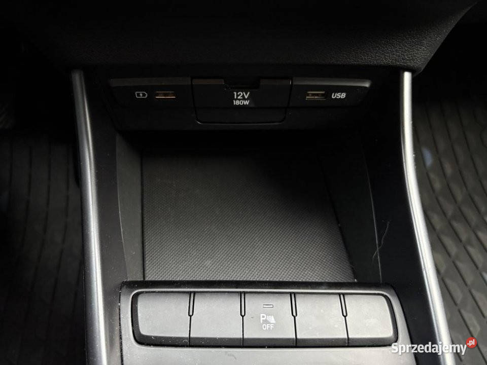 HYUNDAI i20 2021r 112015km Warszawa