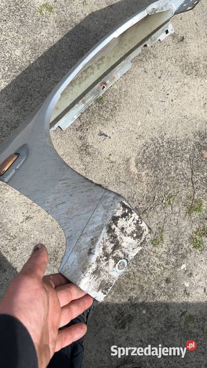 Błotnik prawy Citroen Saxo srebrny Margonin