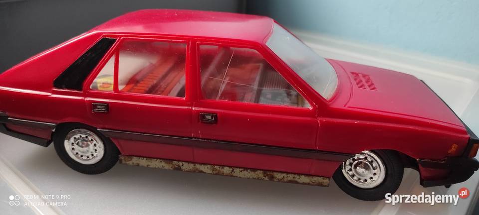 Polonez CZZ sterowany na kabel PRL Gniezno