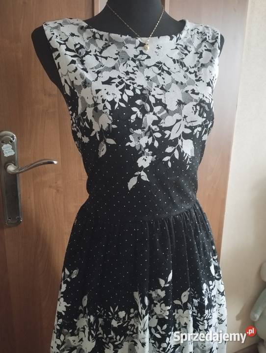 Nowa biało czarna elegancka sukienka koronkowa Puławy