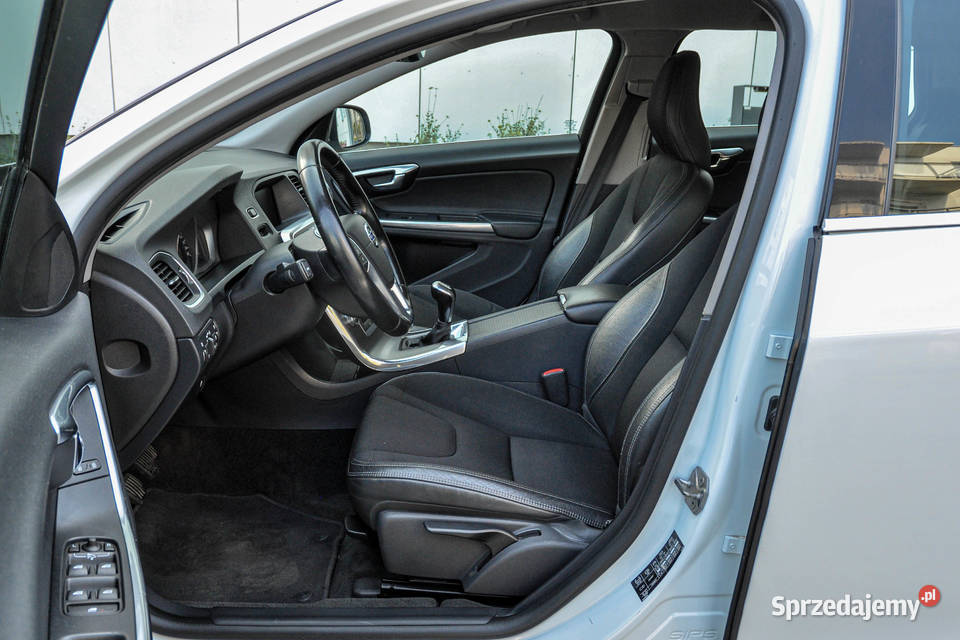 Volvo V60 20D 181 Lift 2015 r Wrocław sprzedam