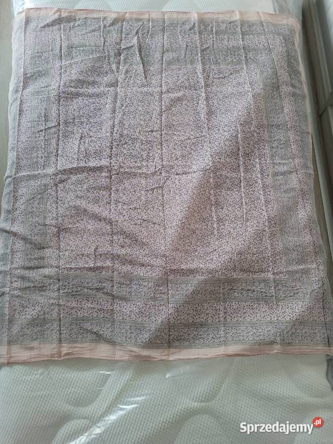 Przydymiony róż chusta apaszka bandamka wzór Pozostałe wielkopolskie Poznań