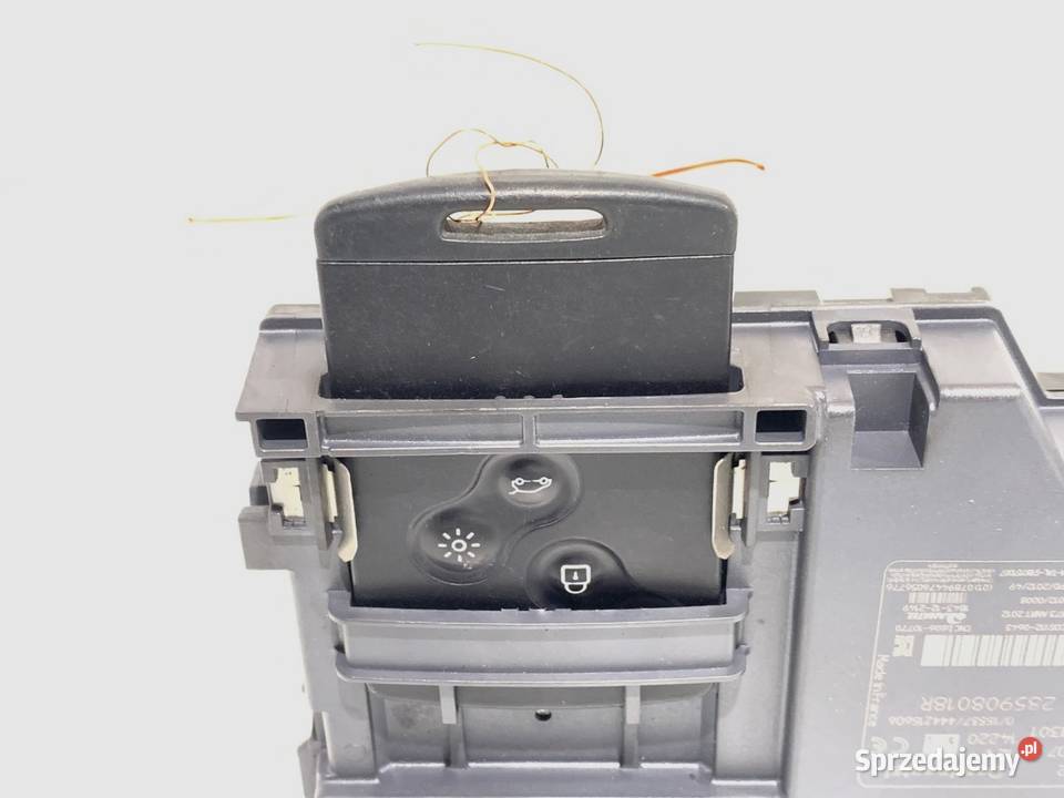 STACYJKA RENAULT CLIO IV 285908018R 15 90 osobowe podkarpackie