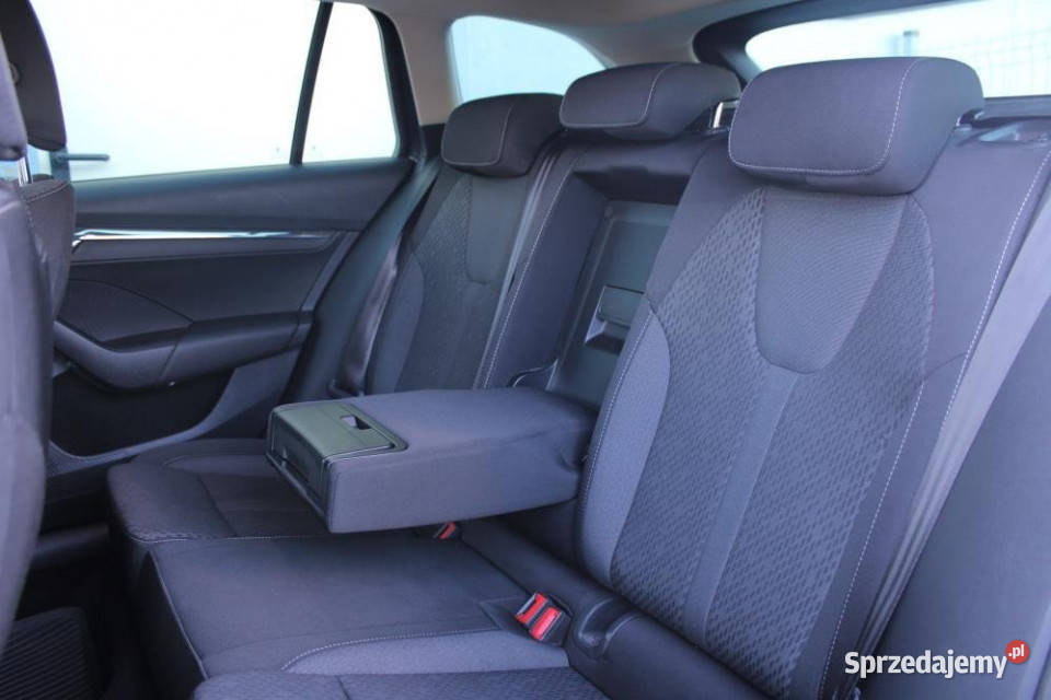 Skoda Octavia 2022r Matrix Hak Temp Adapt Navi 109820km Octavia Kraków