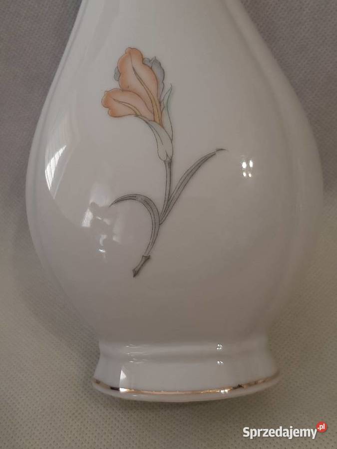 Piękny porcelanowy chiński wazonsygnowany Porcelana i szkło Inowrocław