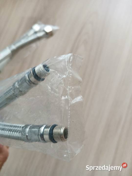 Wężyk przyłączeniowy do baterii wody 38xM10 w Kraków