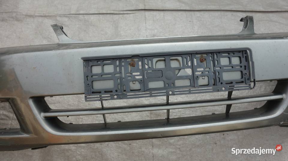 TOYOTA COROLLA E12 SED KOMBI 0407 ZDERZAK osobowe Karoseria Ruda Śląska sprzedam