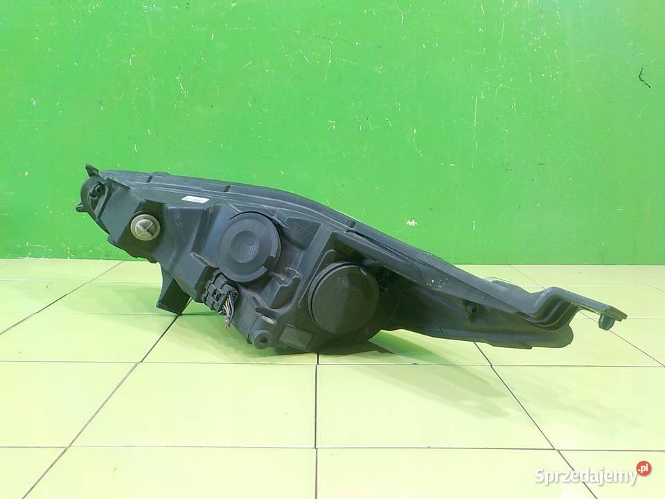 FORD FIESTA MK7 125B 14r lampa prawa przod Suków