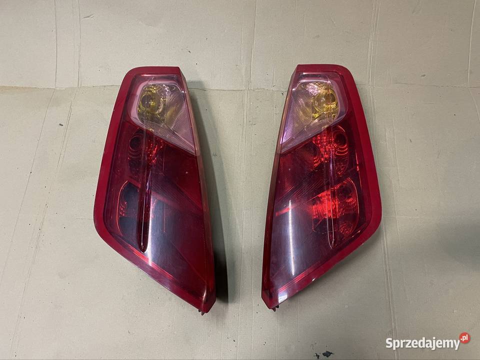 Lampa tył tylna lewa prawa fiat grande punto Lampy tylne Motoryzacja