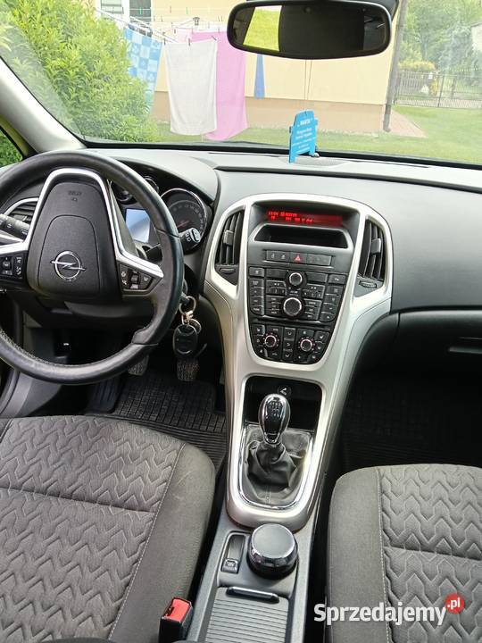 Opel Astra j benzyna 14 140 wspomaganie kierownicy Rzędkowice sprzedam