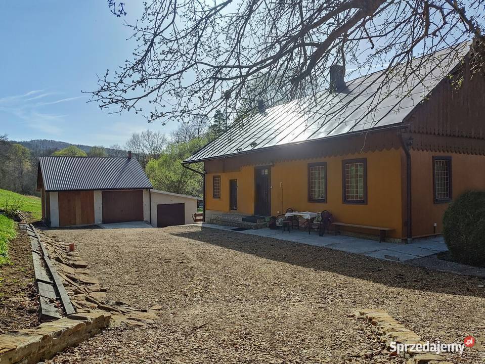Gospodarstwo rzeką Sopotnik k Arłamowa Arłamów