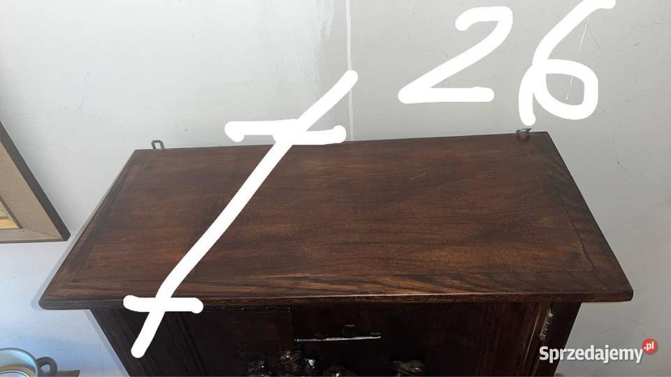 Apteczka szafeczka do powieszenia W świetnym