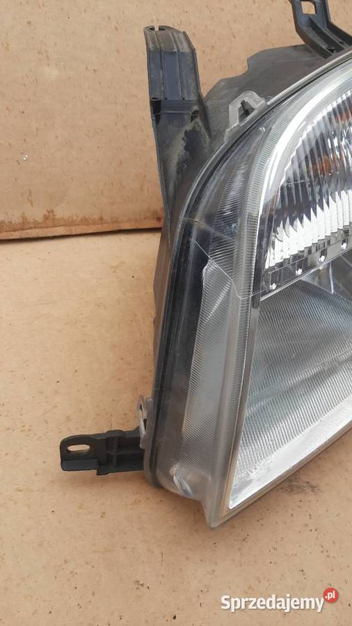 lampa przednia lewa Ford Fusion 0205r Dębno