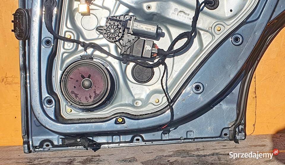 VW PASSAT B5 FL 02rp SEDAN DRZWI PRAWY TYŁ KOLOR części blacharskie Radom