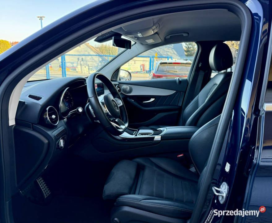 Mercedes GLC 300 AMG Line4MaticPneumatyka I granatowy Mercedes-Benz Kamienna Góra sprzedam