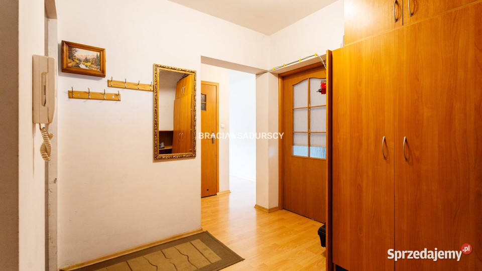 Mieszkanie 7621m2 3 pokoje Kraków Armii Krajowej małopolskie