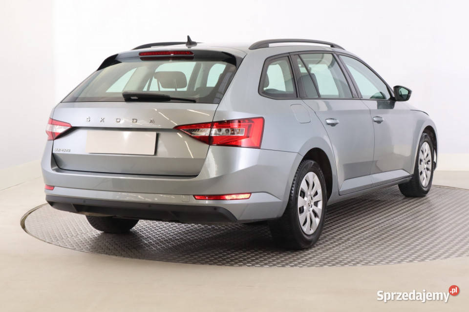 Skoda Superb 15 TSI relingi dachowe Zabrze