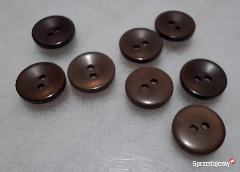 Guziki brązowe okrągłe dwie dziurki 11x2mm 8 Czeladź