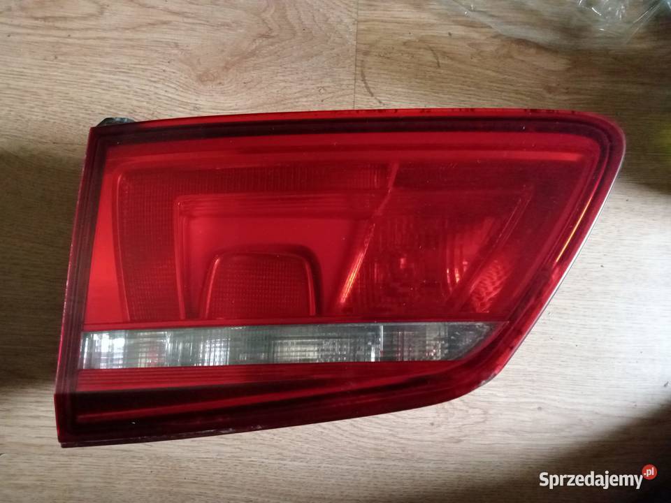 Vw golf 5 sportsvan lampa tył prawa Krotoszyn