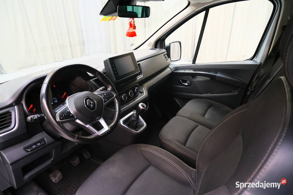 RENAULT TRAFIC 2022 199700 ccm 150 Warszawa