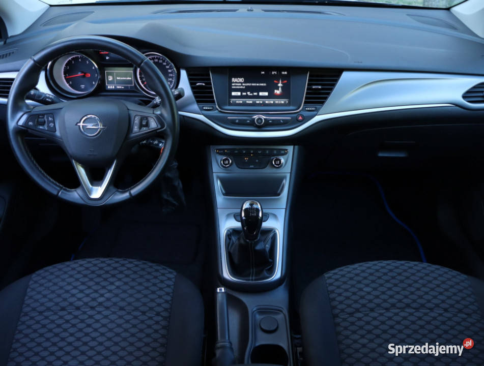 Opel Astra 14 T Piaseczno