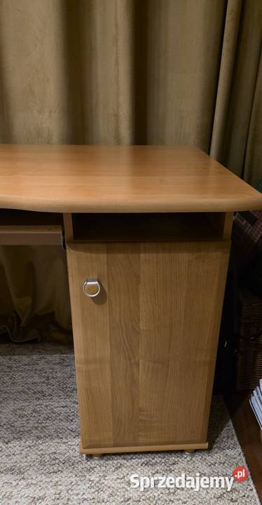 Biurko z szufladami i półkami Lublin