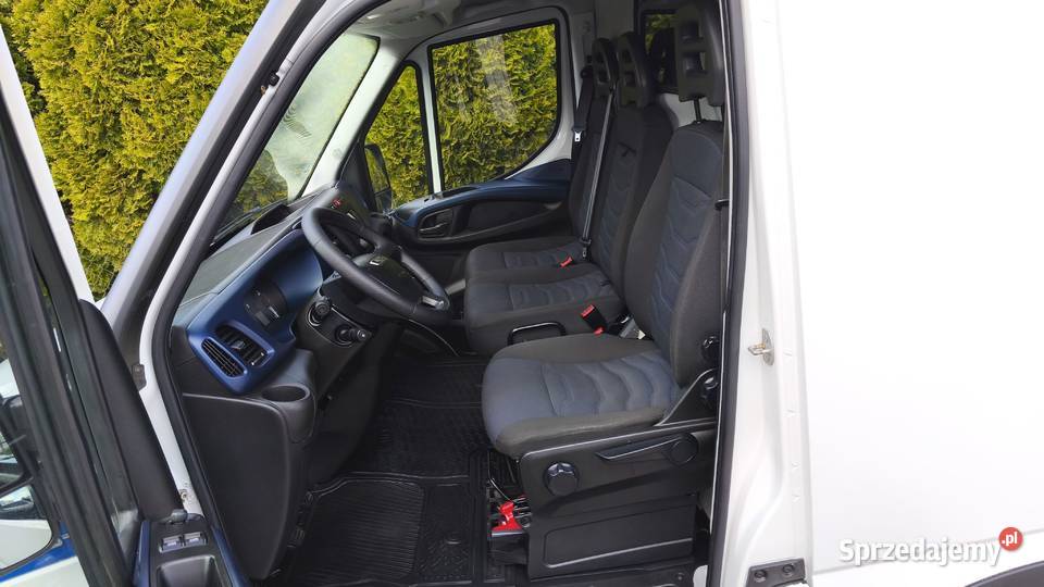 Iveco Daily 3516 Blaszak L3 H2 z Niemiec VAT 23 Napęd tylna oś Opatów sprzedam