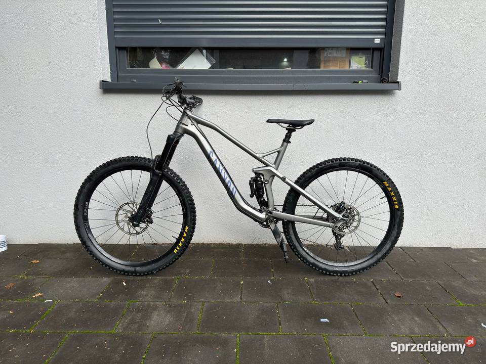 Rower Canyon Strove do serwisu Warszawa