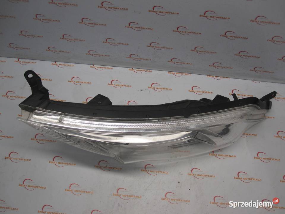 NISSAN JUKE 10r lampa lewy przód ANGLIK Kielce